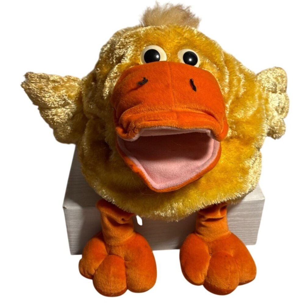 DanDee Puppet Duck Collectors Choice Plush Yellow Fur Quacks Sings Old McDonald